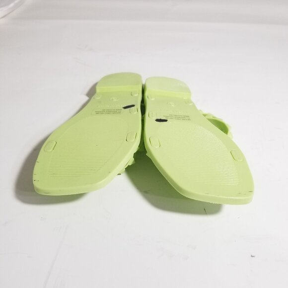 Steve Madden Skyler 6 Neon Green Stud Slide Flat Sandal Waterproof Travel Beach - Picture 8 of 9